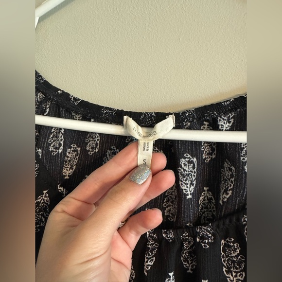 2/$15 Maurice’s Top - Picture 3 of 5